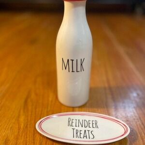Milk Bottle &‎ Plate for Reindeer Treats
